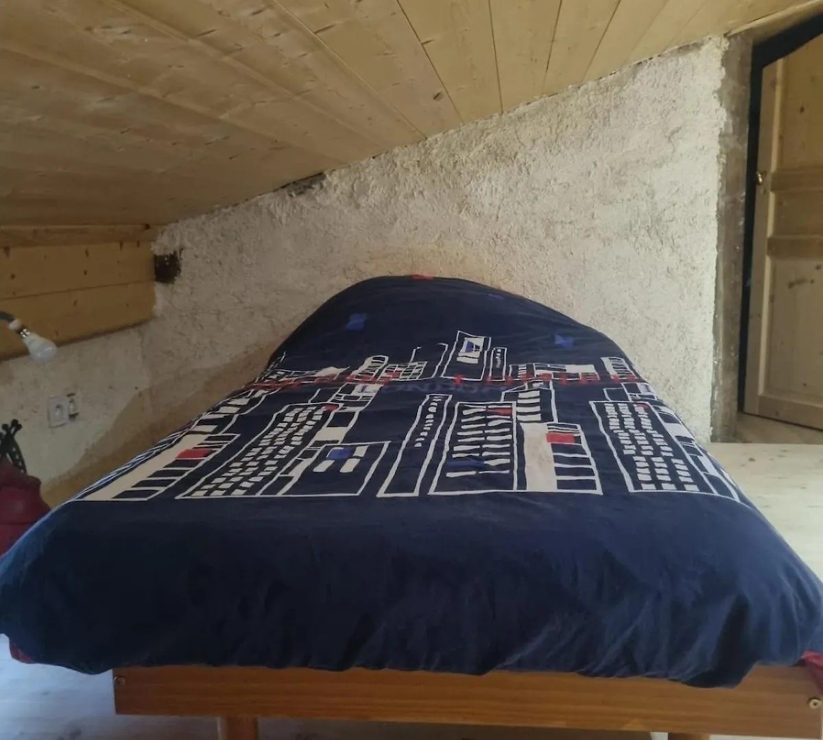 Bel Appartement Saleich