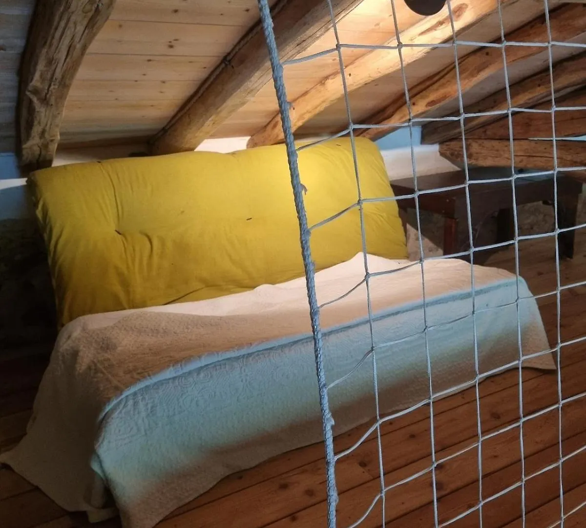 Bel Appartement Saleich Apartment